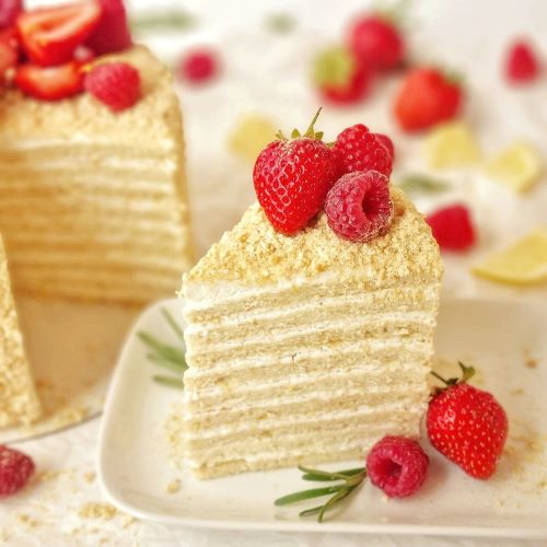 [Вера Спиридонова] Сметанный торт «Неженка» (2023)