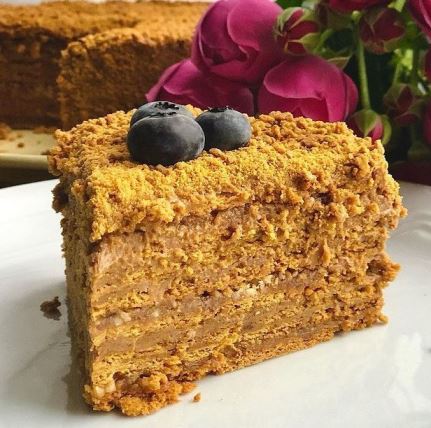 [Таня Сенкова] Постный (веганский) Грильяжный Медовик (2024)