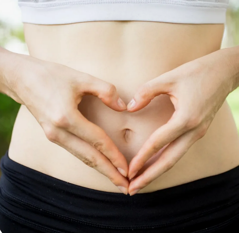 [Светлана Хватова] Плоский живот (2025)