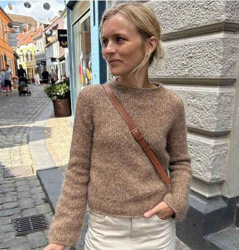 [PetiteKnit, Вяжи.ру] Свитер вязаный спицами сверху вниз без швов Ivy Sweater (2025)