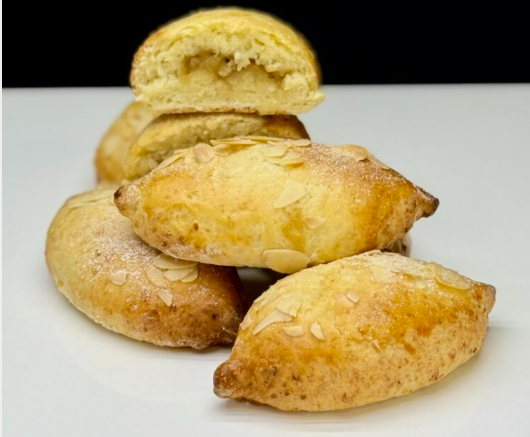 [Мария Манахова] Пирожки творожные с яблоком и грушей (2025)